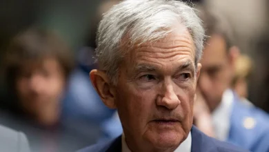 Jerome Powell faces a credibility issue as he tries to satisfy hawks and doves on a divided Fed