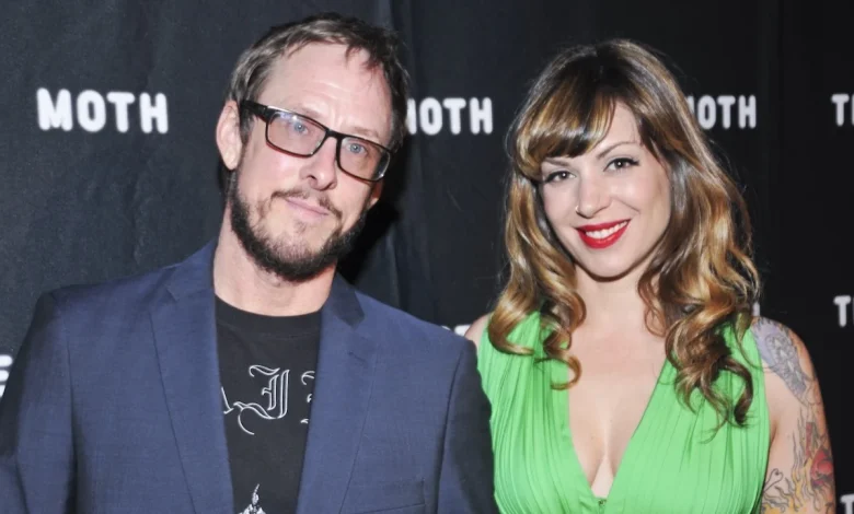 Jillian Lauren Files for Divorce from Weezer Bassist Scott Shriner