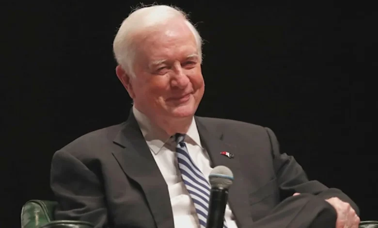 Jim Hunt funeral | Hundreds gather for funeral of former NC Gov. James B. Hunt