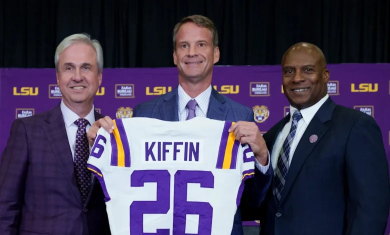 Joe Burrow Has Hilarious Reaction When Asked About LSU Hiring Head Coach Lane Kiffin
