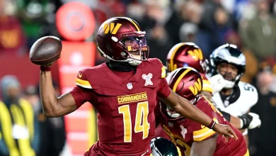 Josh Johnson will start for the Commanders on Christmas