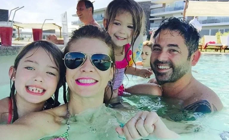 Karina Vignola, entre lágrimas: “Gaspar se fue en paz y amando profundamente a sus hijas”