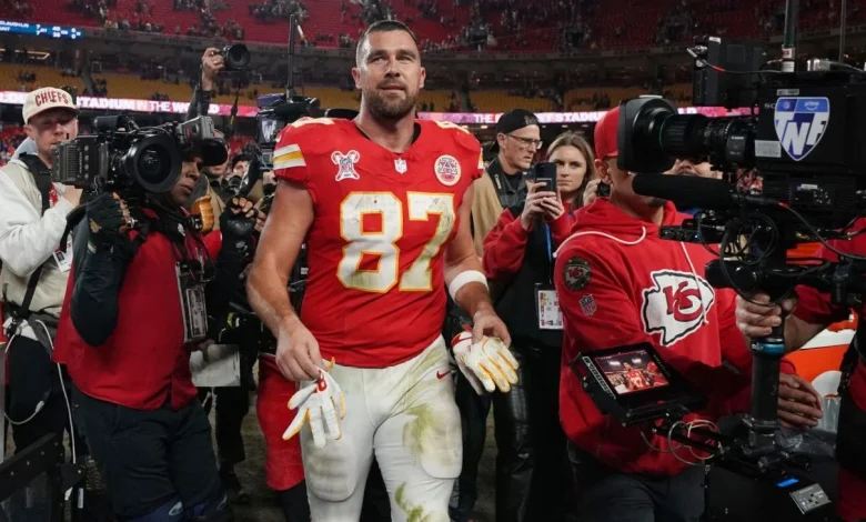 Kelce emotional after season finale at Arrowhead
