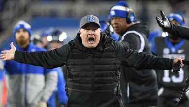 Kentucky expected to fire Stoops, sources say