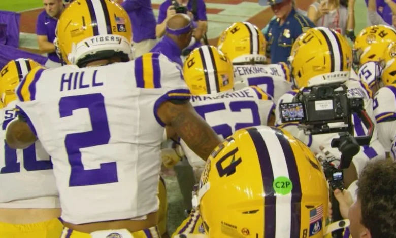 LSU football arrives in Houston ahead of Texas Bowl