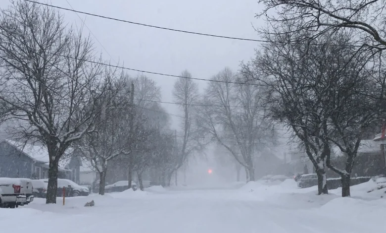 Lake-effect snow squalls kick-started by cold air mass, will heavily impact travel