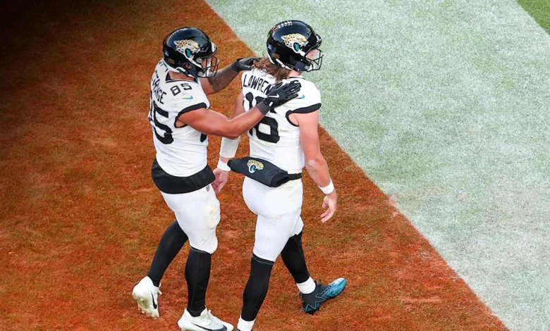 Late Night Questions with Jaguars O-Zone