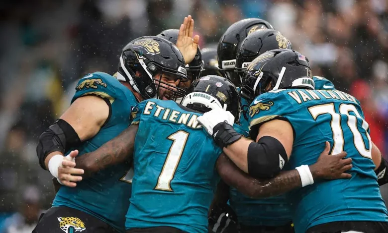 Late Night Questions with Jaguars O-Zone