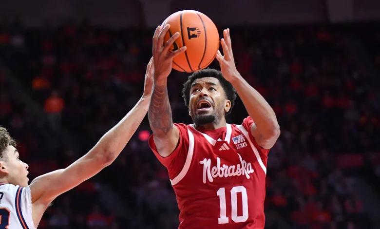 Lawrence, Sandfort Lift No. 23 Nebraska over No. 13 Illinois - University of Nebraska