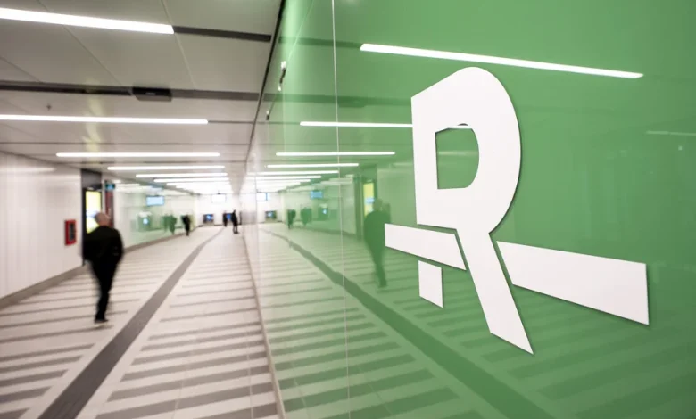 Le service du REM reprend après un « problème technique »