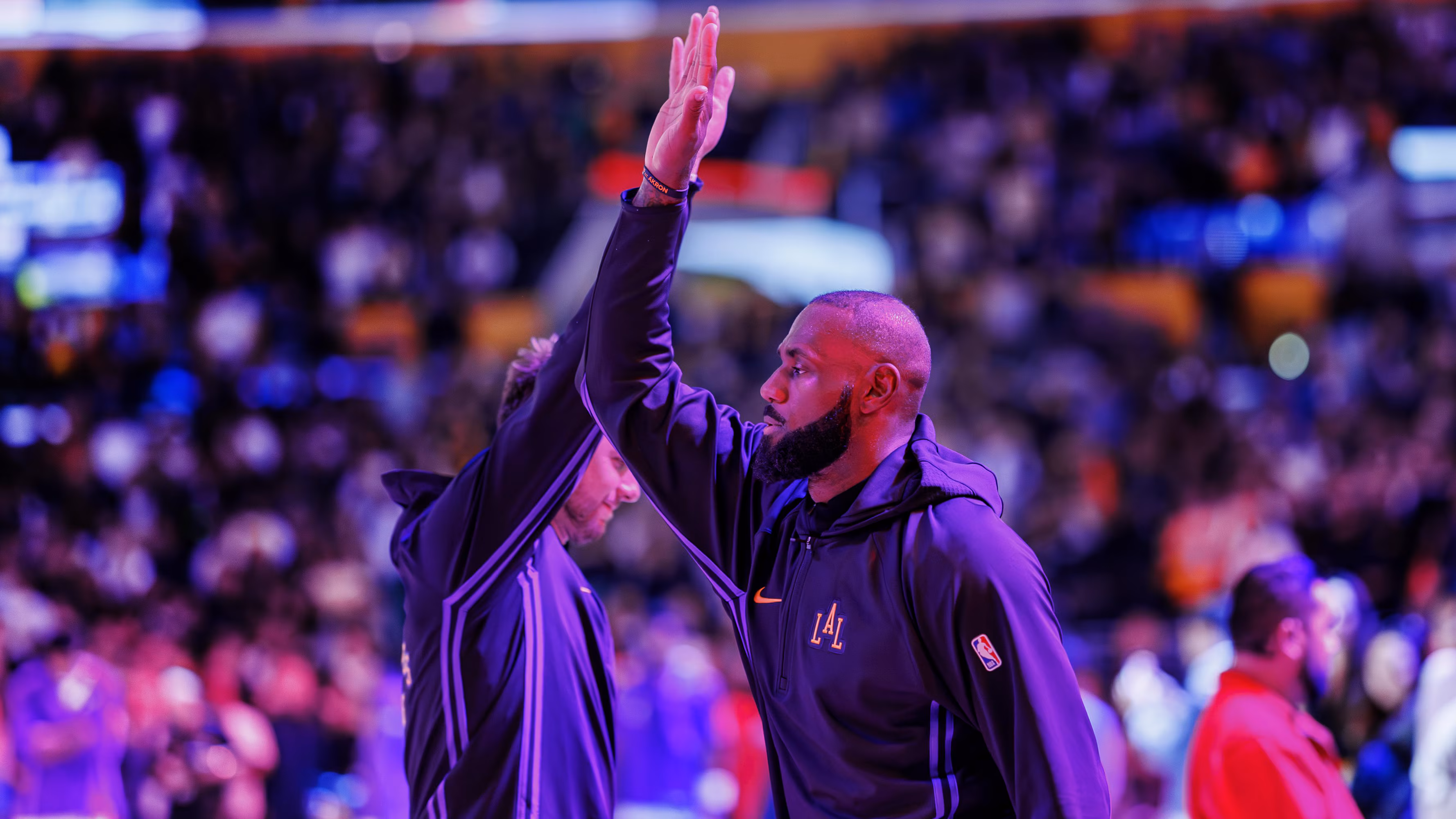 LeBron James' Clutch 4Q, Luka Doncic's Triple-Double Wow NBA Fans as Lakers Top 76ers