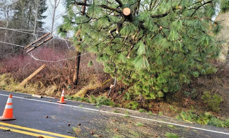 Leavenworth and nearby areas in the dark as crews work to restore power
