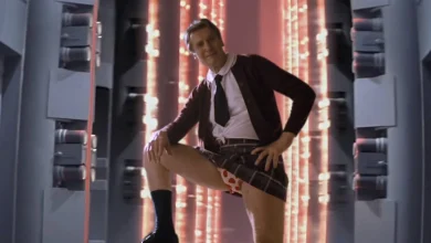 Liam Neeson’s Frank Drebin Jr. Crashes the STAR WARS Galaxy in This Hilarious Fan Edit