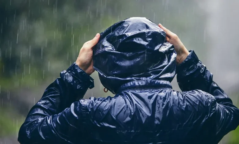 Light drizzle today: Patchy rain, partly cloudy tomorrow