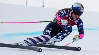 Lindsey Vonn continues to defy time, qualifying for Winter Olympics