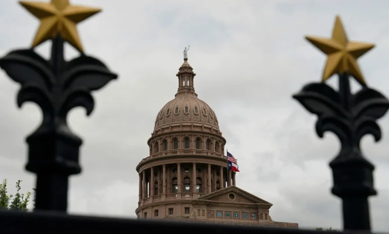 Live updates: Supreme Court allows Texas to use a congressional map favorable to Republicans in 2026 - AP News