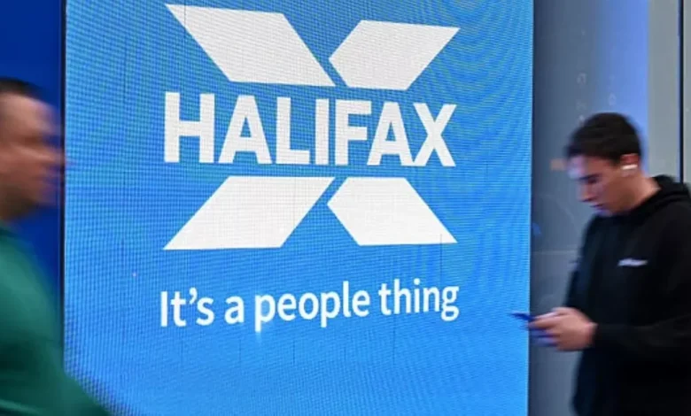 Lloyds and Halifax shutting 55 bank branches - full list