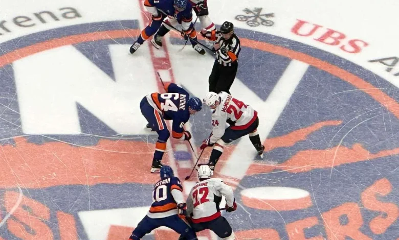 Logan Thompson with the hard carry: Caps beat Islanders 4-1