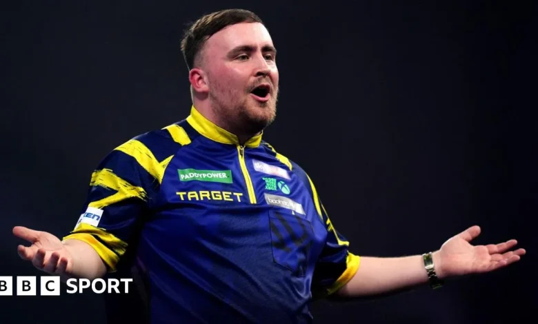 Luke Littler thanks booing crowd for 'paying prize money' at PDC World Darts Championship
