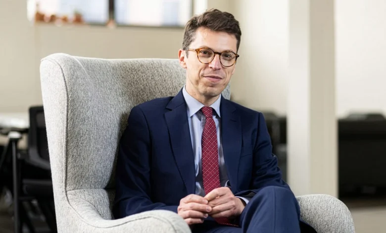 MIT professor’s fatal shooting has police still searching for a suspect