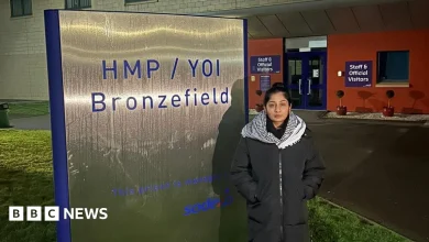 MP Zarah Sultana protests in support of hunger striker Qesser Zuhrah