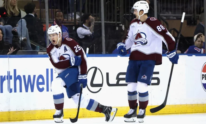 MacKinnon scores twice, Avalanche edge Rangers in OT