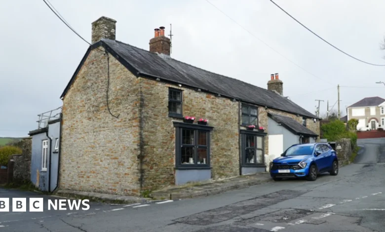 Maesteg pub Sunday lunch leaves 43 people ill with food poisoning