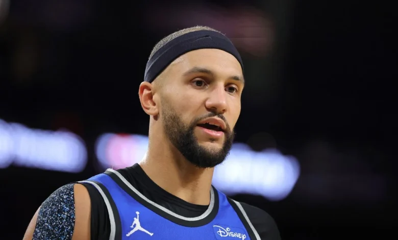 Magic's Suggs awaits tests after limping off with hip injury