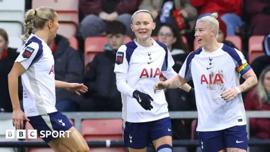 Man Utd 3-3 Tottenham: Hosts comes from three goals down in WSL thriller