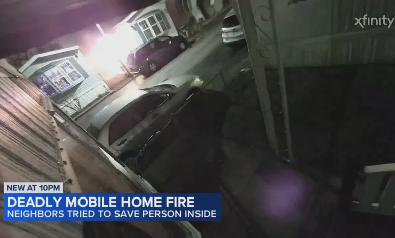 Man dies in Merrionette Park Oak Lane mobile home fire on Homan Avenue, neighbors and officials say