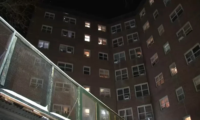 Man killed, 14-year-old wounded in shooting in hallway of Bronx apartment building