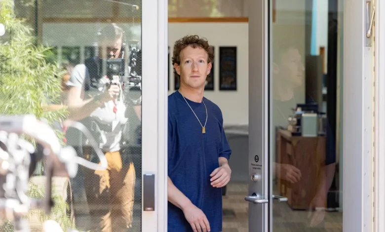 Mark Zuckerberg gifted noise-canceling headphones to his Palo Alto neighbors because of the nonstop construction around his 11 homes