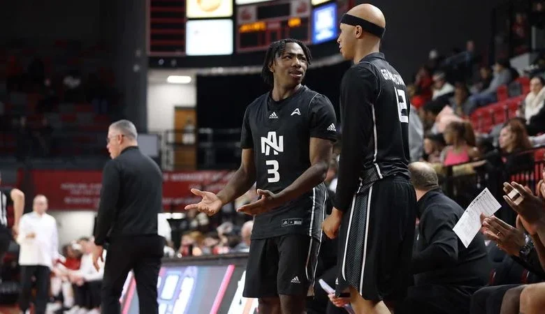 Men’s Basketball battles San Francisco tonight on Hilltop