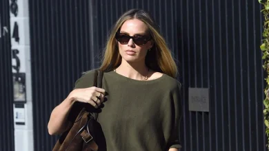 Mesh Flats Won't Look Dated in 2026 If You Wear Them Like Margot Robbie Just DId