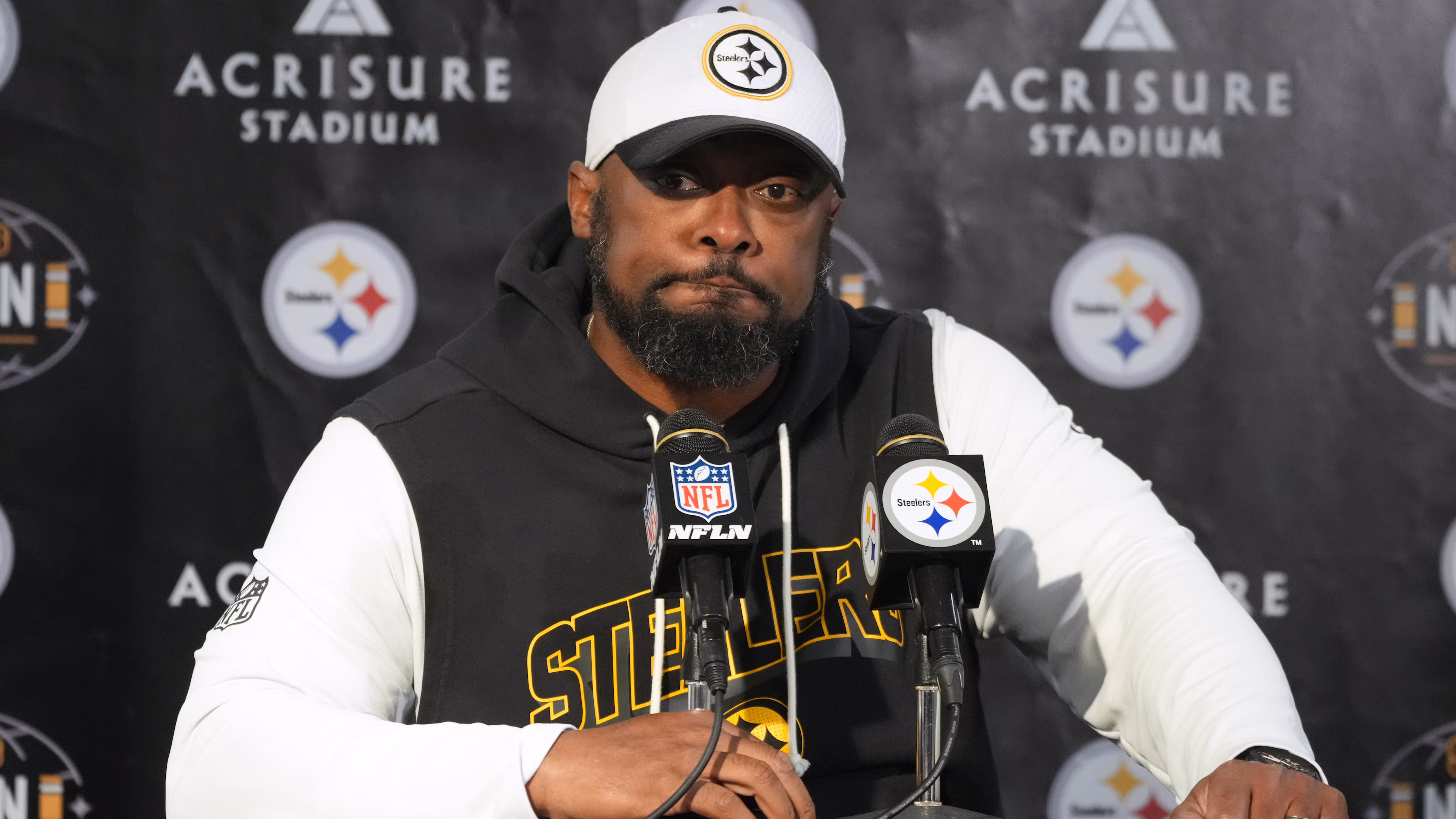 Mike Tomlin Reacts to Steelers Fans' 'Fire Tomlin' Chants During Bills Blowout Loss