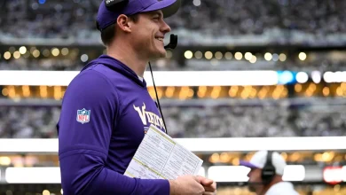 Minnesota Vikings will end season with noon game against Green Bay Packers on Sunday