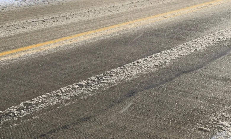 Minnesota, Wisconsin schools delay starts amid messy morning weather