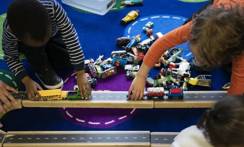 Minnesota child care aid freeze amid fraud probe leaves centers, parents confused - MPR News