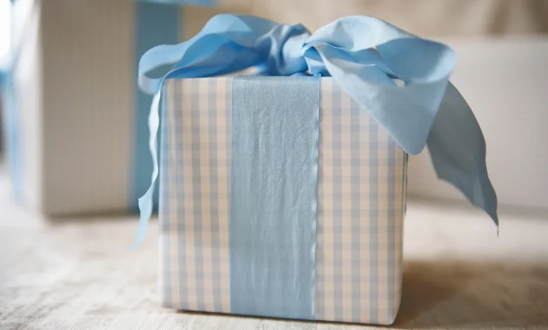 Miss Manners: Wedding gift snub causes a domino effect that lasts for years