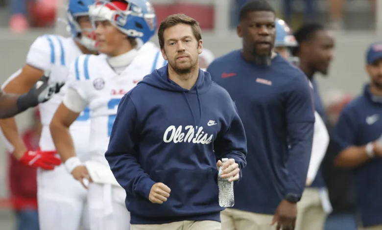 Mississippi allows Charlie Weis Jr. to return for playoffs, before joining LSU