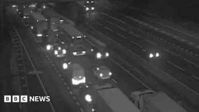 Multi-vehicle crash on M25 near Brentwood in Essex shuts lanes