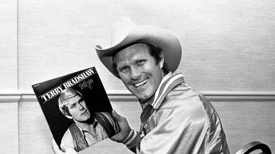 NFL Legend John Elway Blasts Steelers Great Terry Bradshaw: "Way Down On My List"