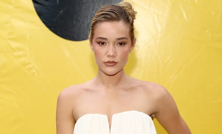 NFL star's rumored girlfriend reflects on 'pretty hard month' as QB's future comes into question