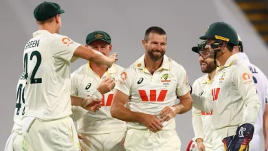 Neser comes back from the brink to leave England on the edge