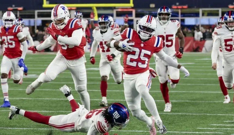 New England Patriots down New York Giants to extend NFL-best win streak to 10 games