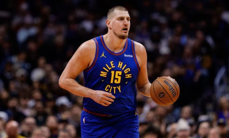 Nikola Jokic Suffers Left Knee Injury Monday