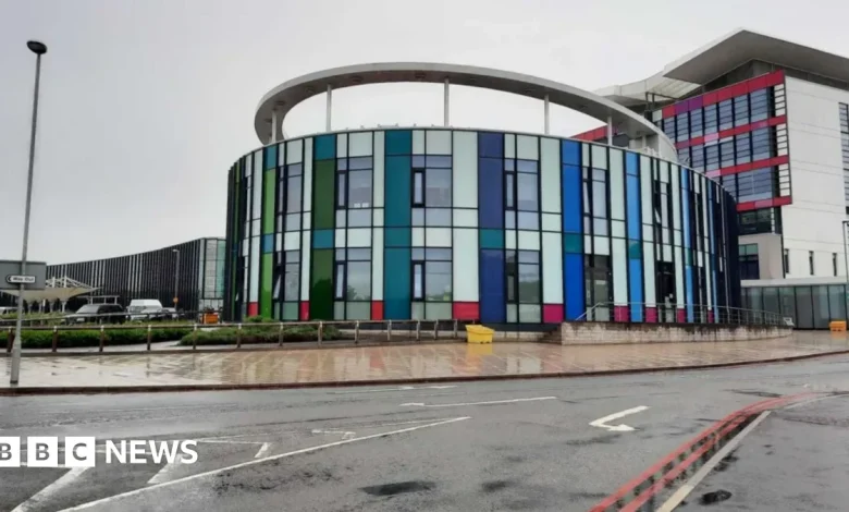 Nottinghamshire hospital trust introduces new face mask rules