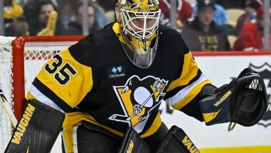 Oilers trade for Penguins' Tristan Jarry to solve issues in net