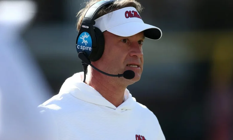 Ole Miss players accuse Lane Kiffin of lying in his farewell statement