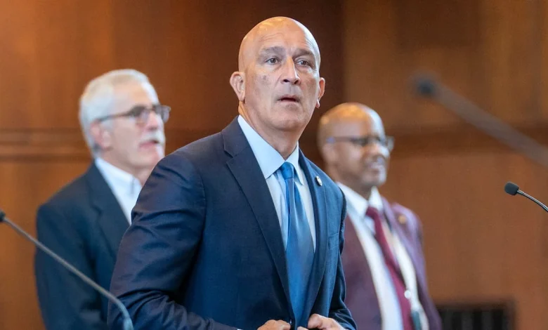 Oregon tax opponents turn in ‘nearly 200,000′ signatures